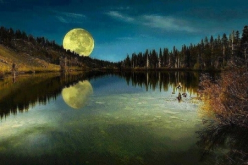 full-moon-in-a-fall-season